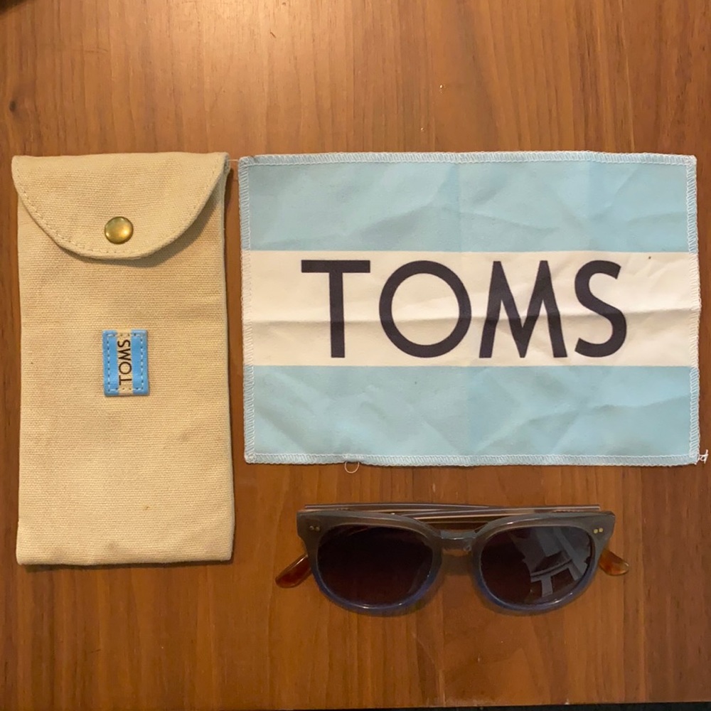 TOMS Sunglasses